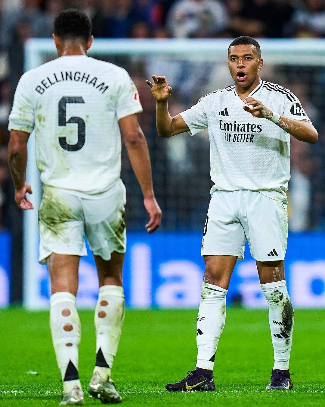 开云体育-姆巴佩迎来三赛季出色发挥，皇家马德里观众热烈欢呼！-开云体育