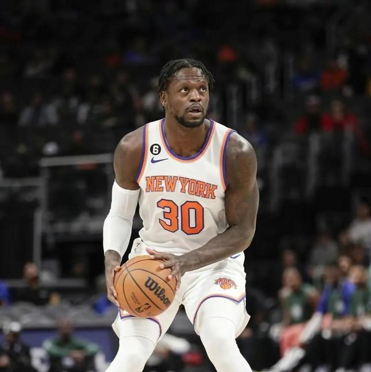 比赛数据和专业分析-窗口期足总杯焦点战，底特律活塞止住颓势，气氛紧张，轮换策略成焦点-比赛数据和专业分析